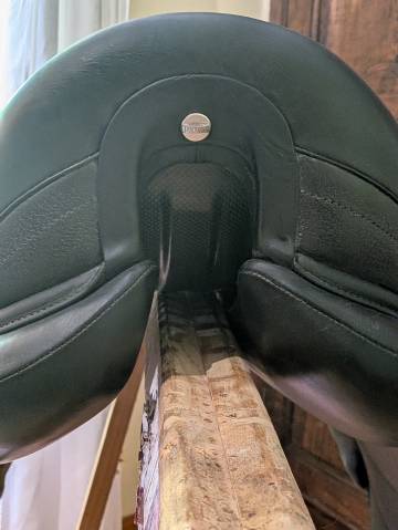 Sella da dressage Devoucoux  18" - 2023