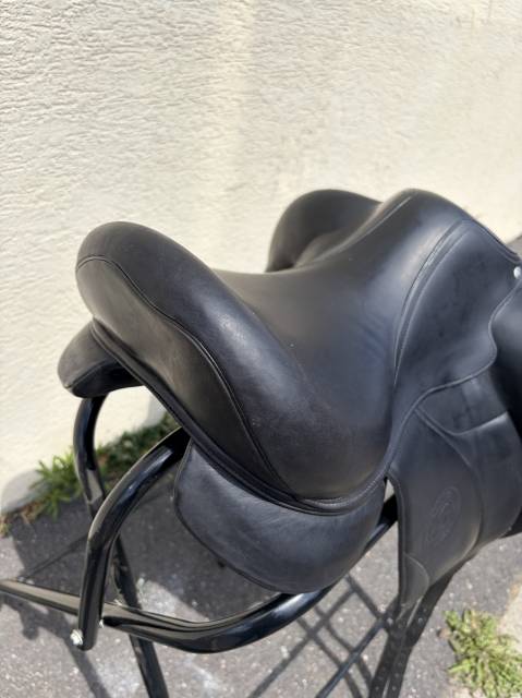 Sella da dressage Forestier  17" - 2022