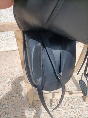 Sella da dressage Kieffer  18" - 2021