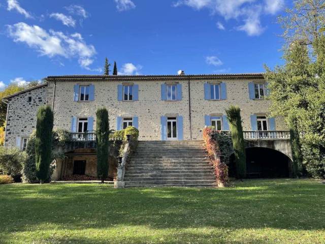 Bella dimora equestre In vendita Ard&egrave;che