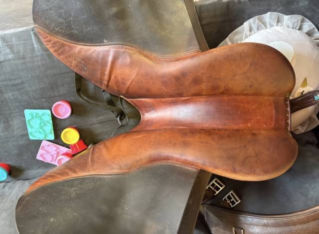 Sella da salto ostacoli Butet  17.5" - 2019