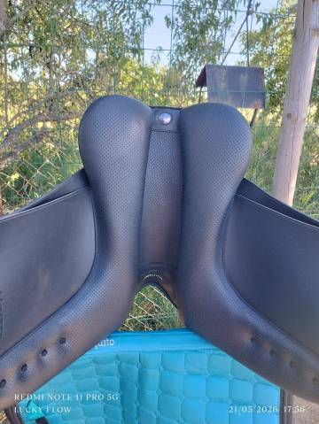 Sella da dressage Wintec  17.5" - 2020