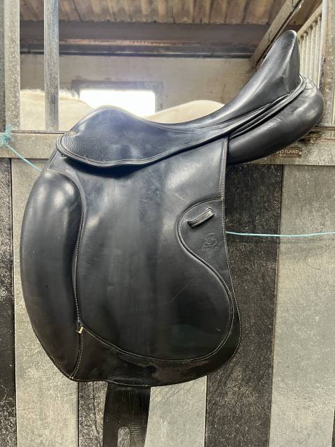 Sella da dressage Forestier Aucun 18" - 2007