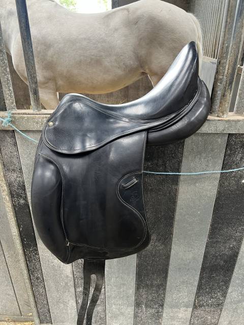 Sella da dressage Forestier Aucun 18" - 2007