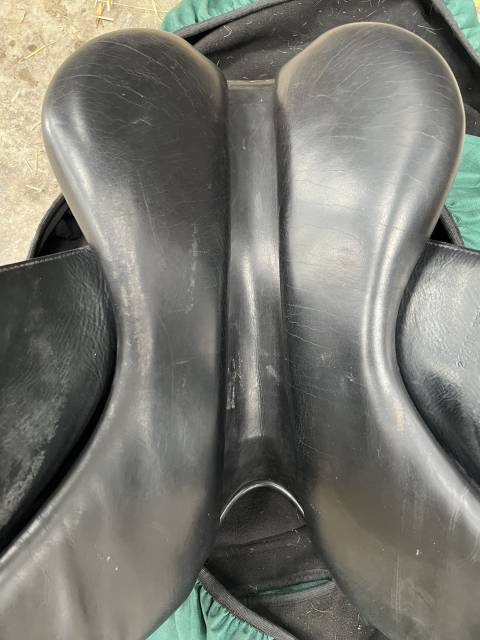Sella da dressage Forestier Aucun 18" - 2007