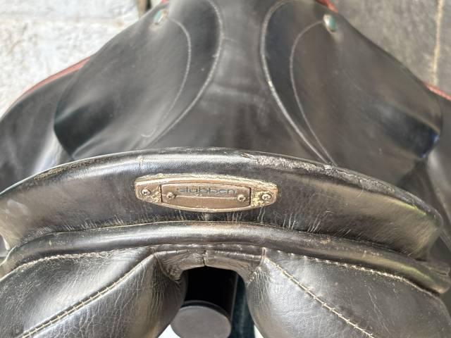 Sella da dressage Stubben  16" - 2014