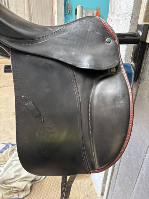Sella da dressage Stubben  16" - 2014