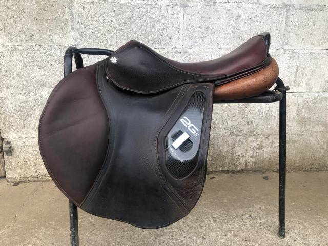 Sella da salto ostacoli CWD  17.5" - 2016