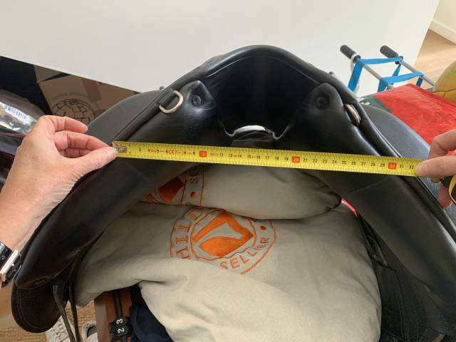 Sella da dressage Childeric  17.5" - 2021