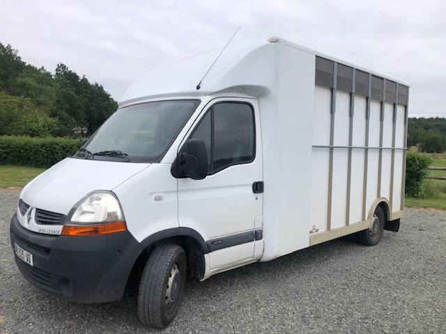 Van per Cavalli Renault 120D 2009 Occasione