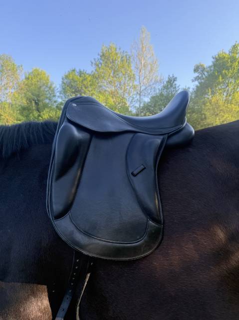 Sella da dressage Baude  17.5" - 2023