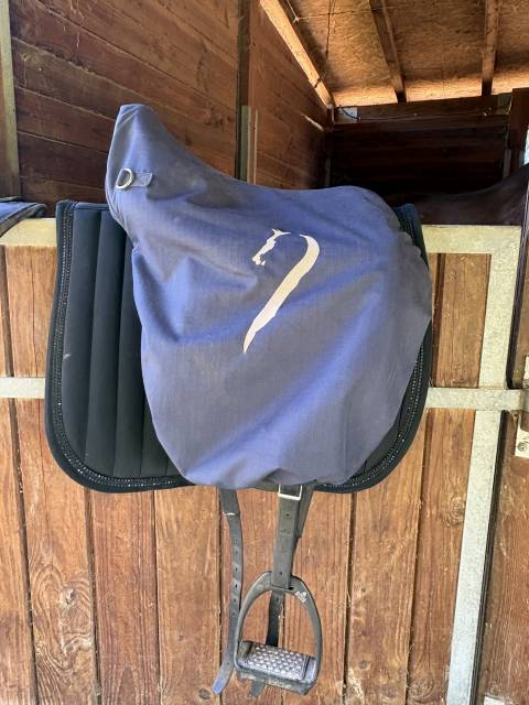 Sella da dressage Antar&egrave;s  18" - 2016