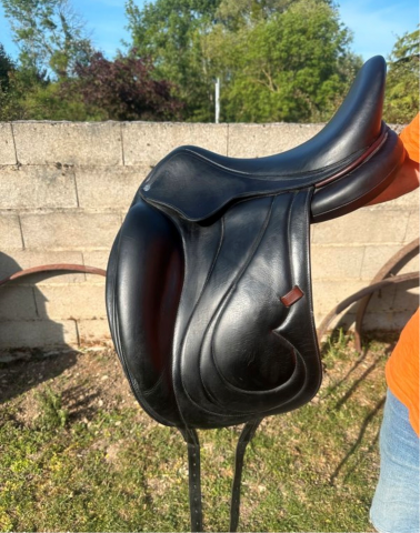 Sella da dressage Antar&egrave;s  17.5" - 2017