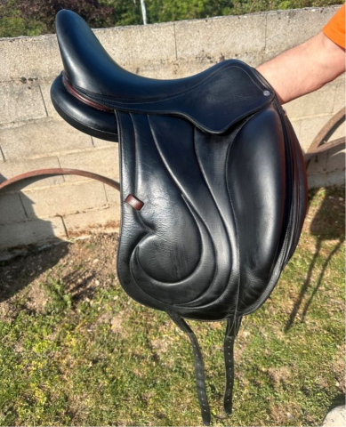 Sella da dressage Antar&egrave;s  17.5" - 2017
