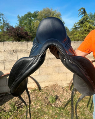 Sella da dressage Antar&egrave;s  17.5" - 2017