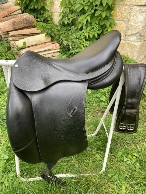 Sella da dressage Forestier  17" - 2013