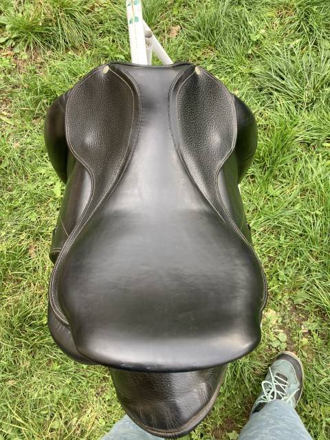 Sella da dressage Forestier  17" - 2013