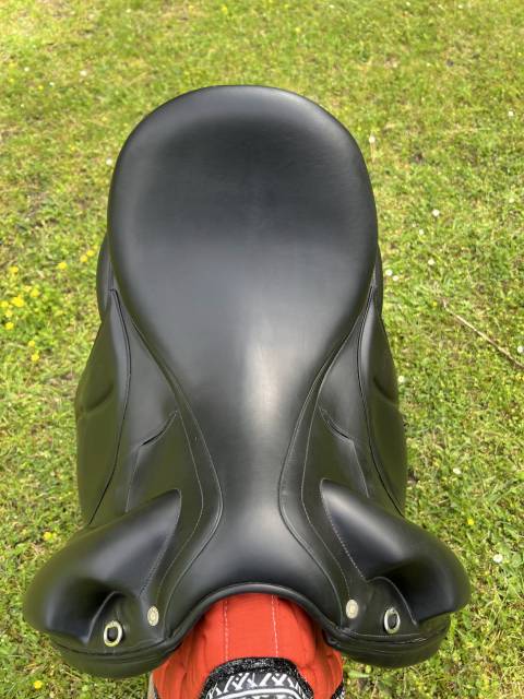 Sella da dressage Devoucoux  17.5" - 2016