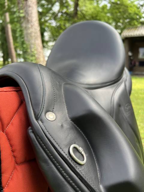 Sella da dressage Devoucoux  17.5" - 2016