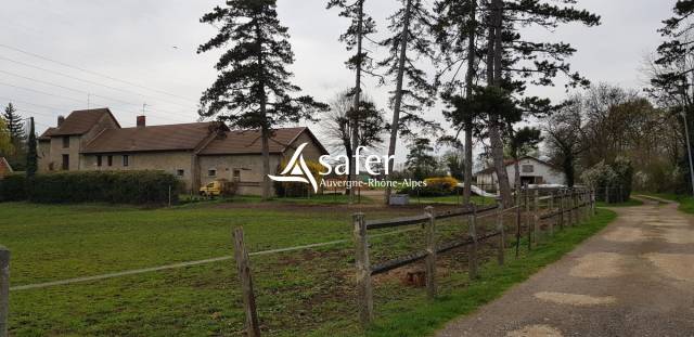 Propriet&agrave; equestre In vendita Is&egrave;re