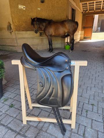Sella da dressage Eric Thomas  16.5" - 2009