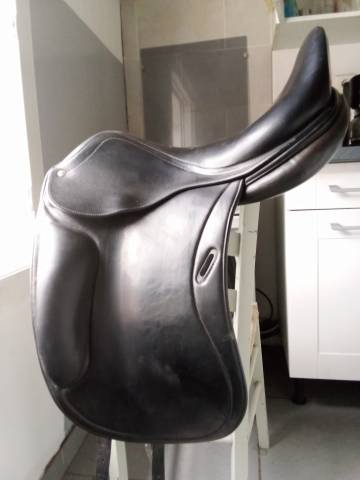 Sella da dressage CWD  17.5" - 2010