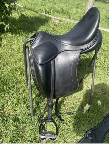 Sella da dressage Childeric  17.5" - 2018