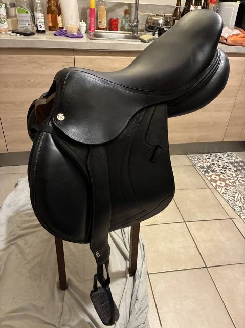 Sella mista CWD  17.5" - 2024