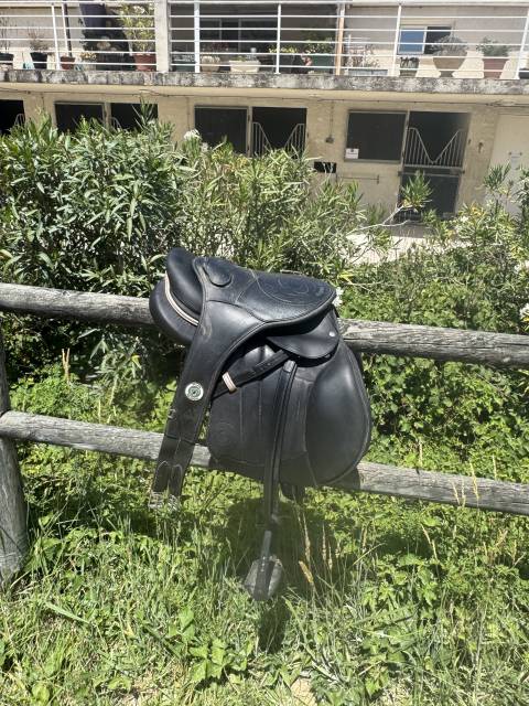 Sella da salto ostacoli Forestier  17.5" - 2024
