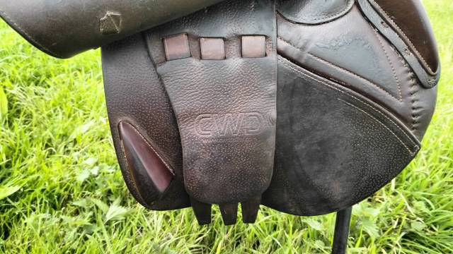 Sella da salto ostacoli CWD  17.5" - 2015