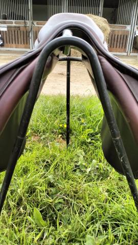 Sella da salto ostacoli CWD  17.5" - 2015