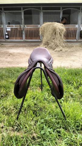 Sella da salto ostacoli CWD  17.5" - 2015