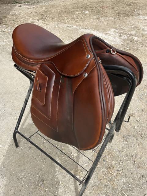 Sella da salto ostacoli Renaissance DM 18/25 17.5" - 2021