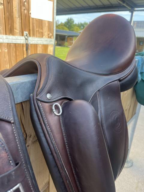 Sella da dressage Forestier  17.5" - 2022