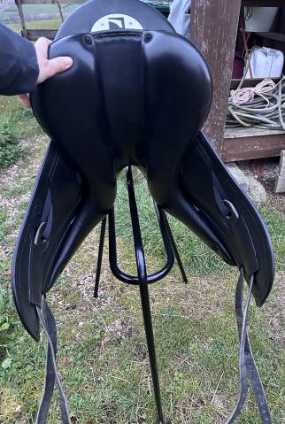 Sella da dressage Childeric  17.5" - 2019