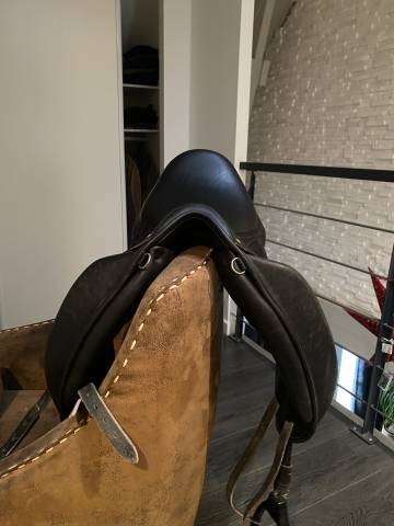 Sella da dressage Macel  17" - 2018