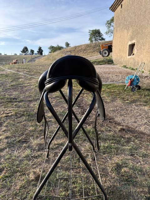 Sella da dressage Equipe  17.5" - 2022