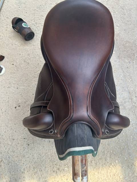 Sella da dressage Forestier  17" - 2022