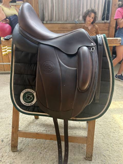 Sella da dressage Forestier  17" - 2022