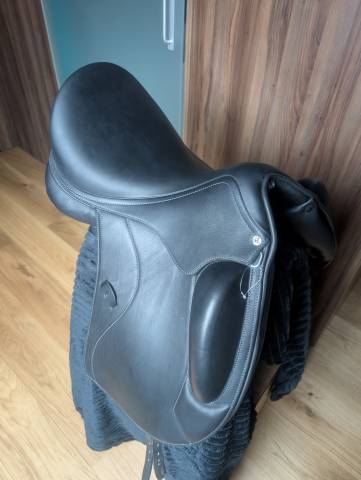 Sella da dressage   17.5" - 2026