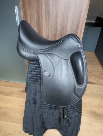 Sella da dressage   17.5" - 2026