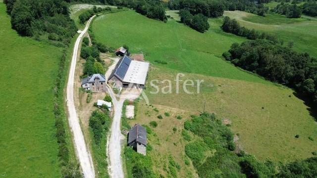 Azienda agricola In vendita Corr&egrave;ze