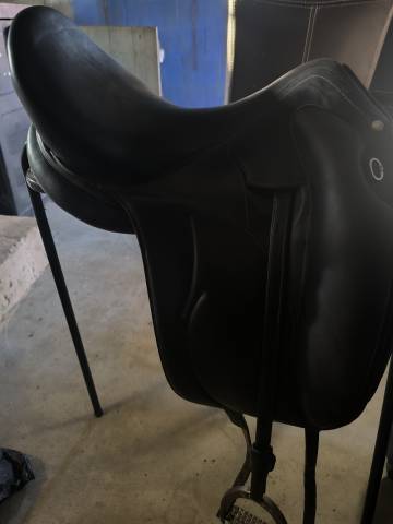 Sella da dressage Devoucoux  17.5" - 2015