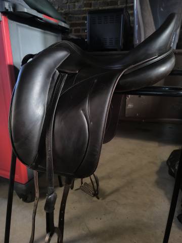 Sella da dressage Devoucoux  17.5" - 2015