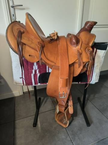 Sella western   15" - 2015