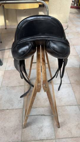 Sella da dressage KENT & MASTERS  17.5" - 2018
