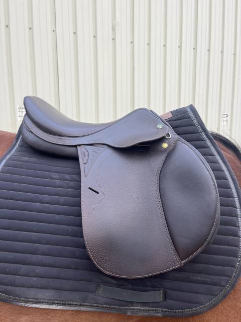 Sella da salto ostacoli Prestige Italia  17.5" - 2021