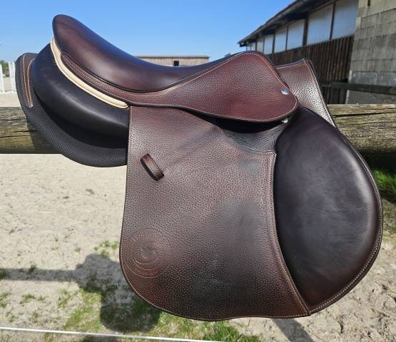 Sella da salto ostacoli Forestier  17" - 2022