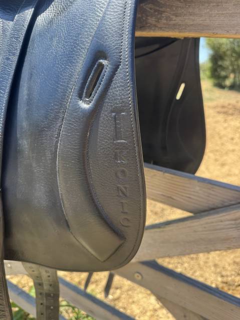 Sella da dressage Ikonic  17" - 2018