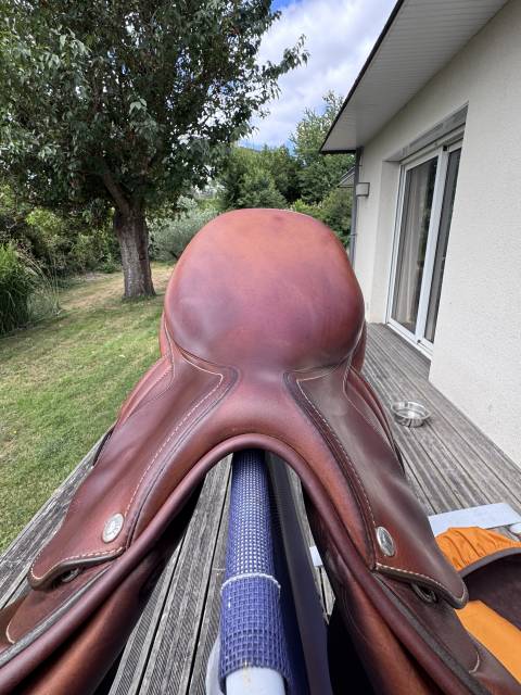 Sella da salto ostacoli Butet  17.5" - 2021